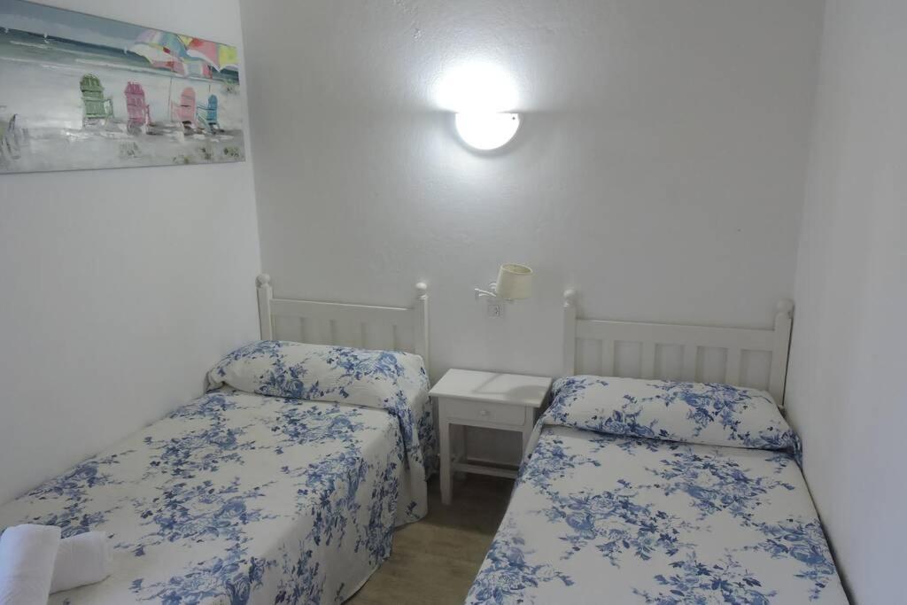 Chalet Cerca De La Playa Cala'N Bosch  Extérieur photo